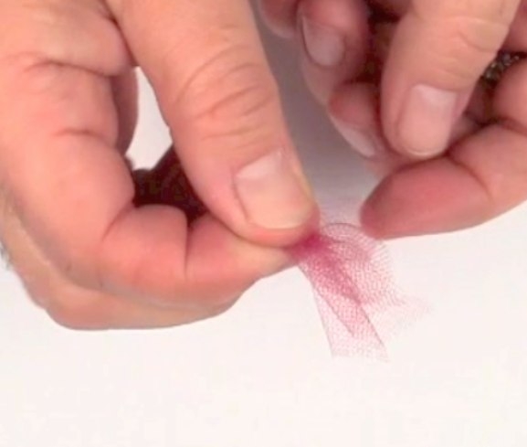 Заколочка в виде шляпки