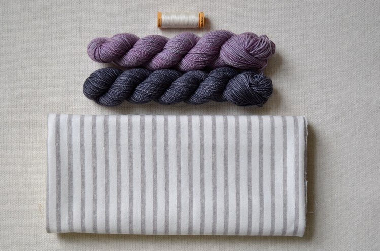 Обвязка ткани крючком