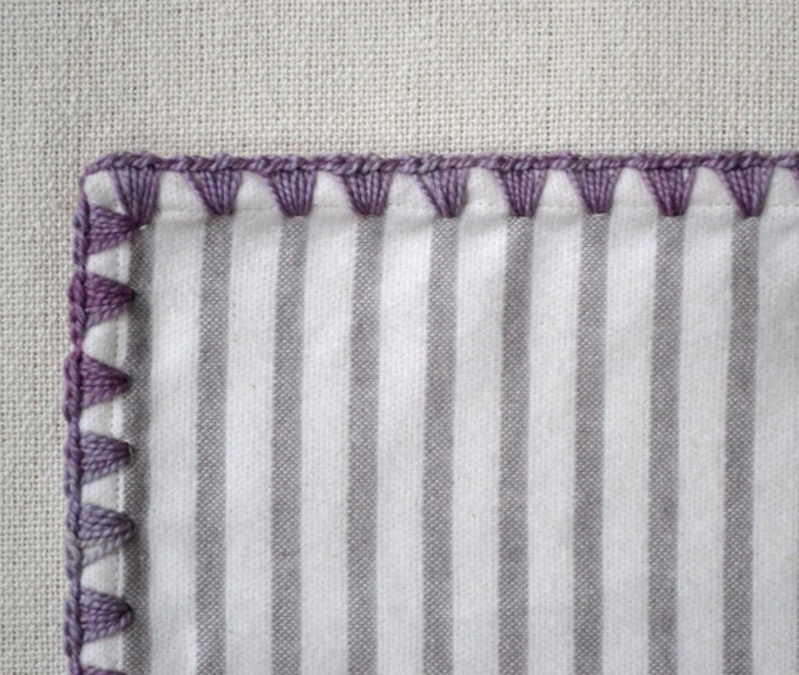 Обвязка ткани крючком