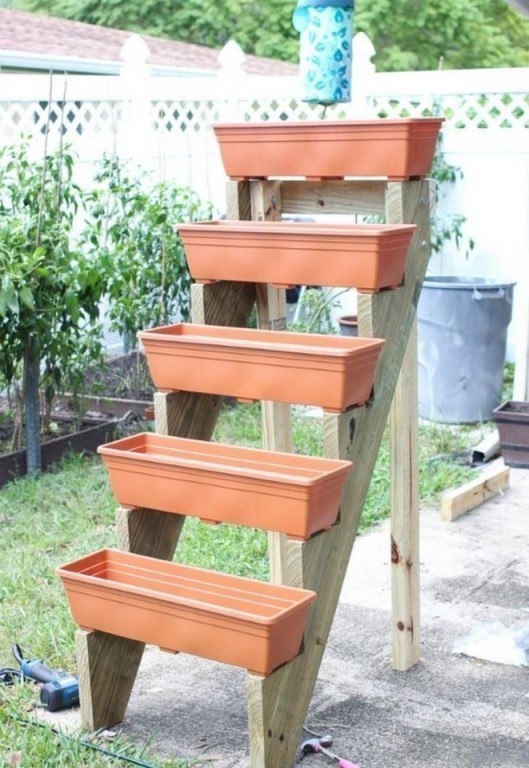 Вертикальный цветник своими руками.