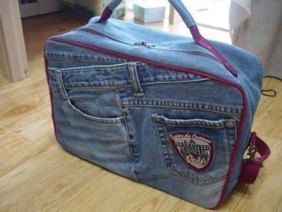 Чемоданчик-сумка из старых джинсов.