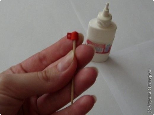 Необычные цветы из бумаги.