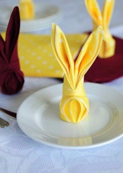 Салфетка Кролик станет прекрасным декором стола!