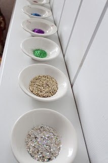 Камешки с глиттером