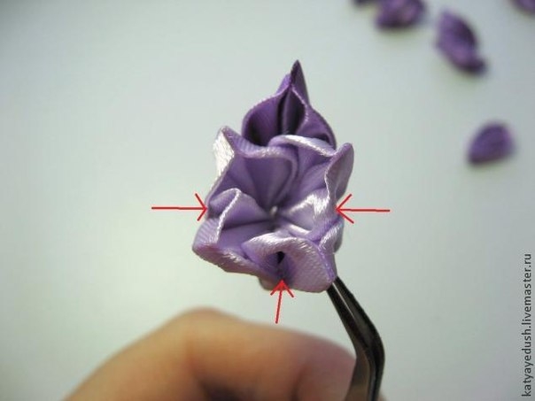 Мастер-класс цветка из ткани в технике канзаши