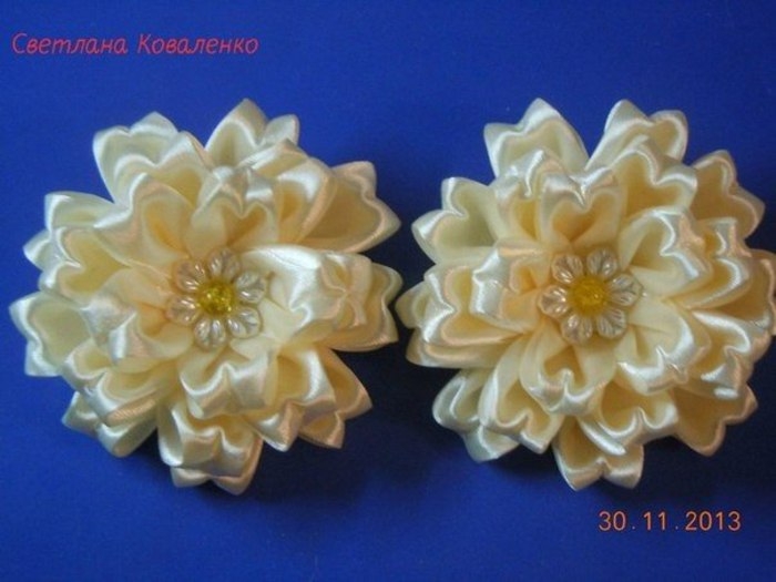 Цветок из ленты