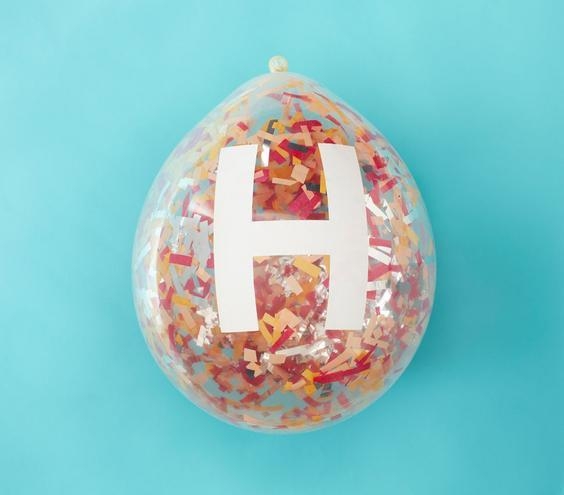 Праздничная гирлянда с поздравлением