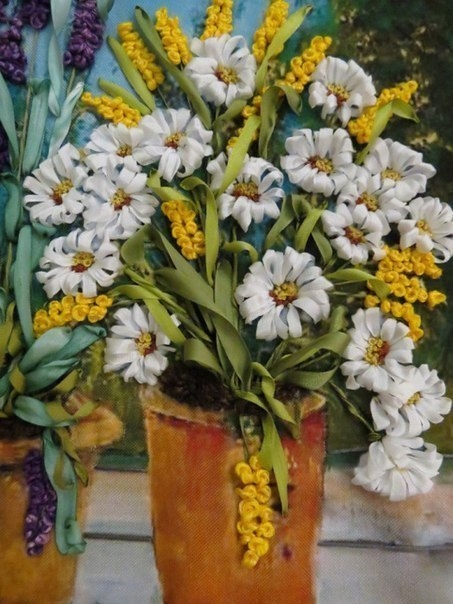 Ромашки вышитые лентами.