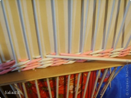 Корзинка из газетных трубочек. Мастер-класс.