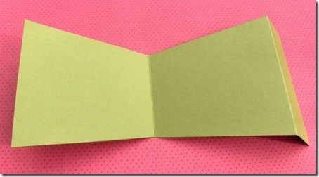 Открытка в виде горшочка с цветами