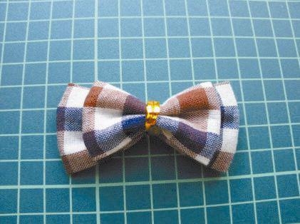 Быстрый способ сделать красивый бантик из ткани