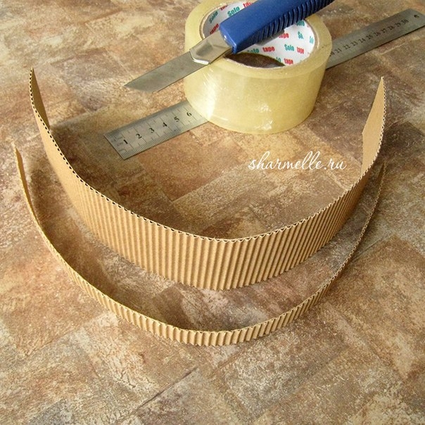 Круглая коробка из гофрокартона Круглая коробка из гофрокартона