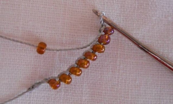 Вязаные бусы-жгут Трюфельные конфетки