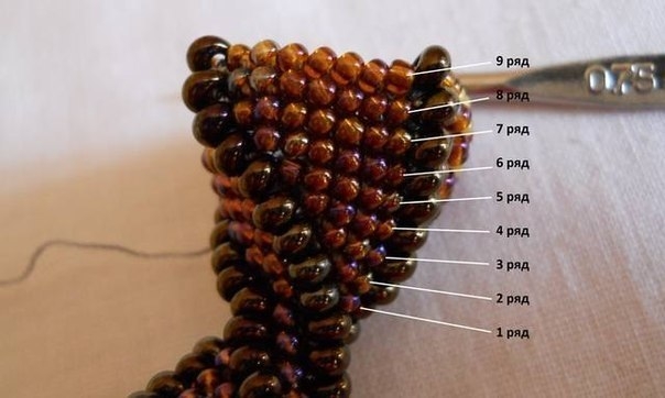 Вязаные бусы-жгут Трюфельные конфетки