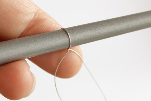 Венок из цветов или вторая жизнь лаков для ногтей