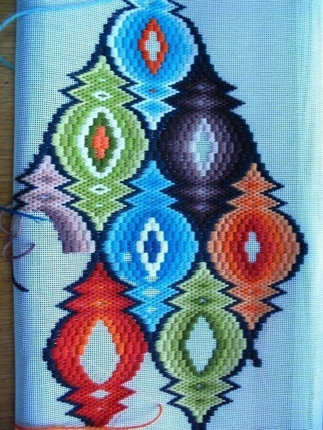 Вышивка в итальянском стиле