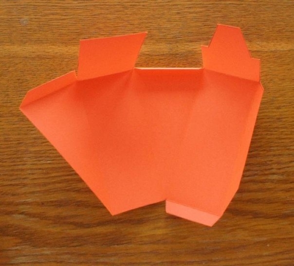 Оригинальная упаковка подарка в виде тортика