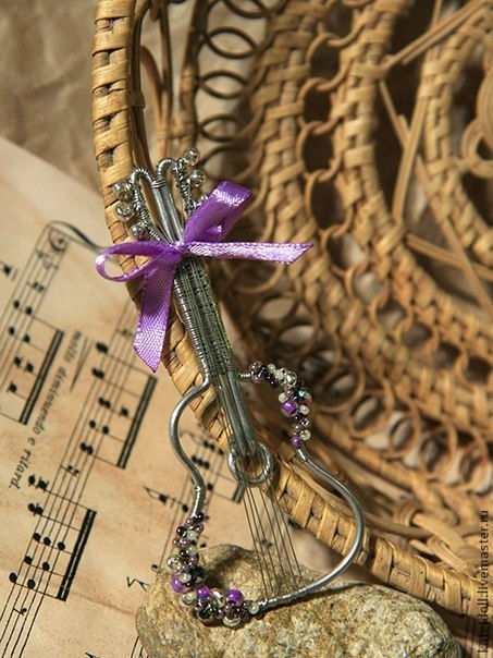 Создание кулона-броши в виде скрипки
