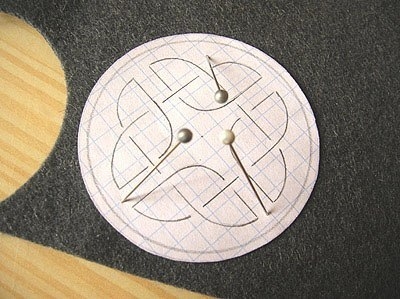 Двухсторонний кулон с кельтским орнаментом