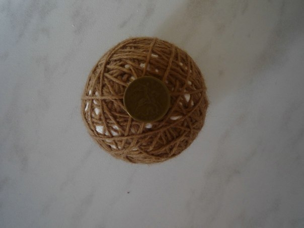 Цветочек из монет