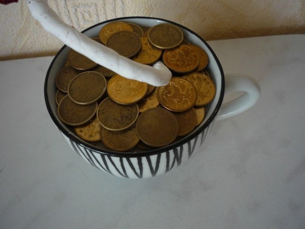 Цветочек из монет