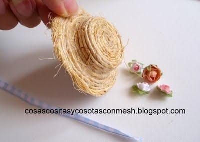 Декоративная соломенная шляпка