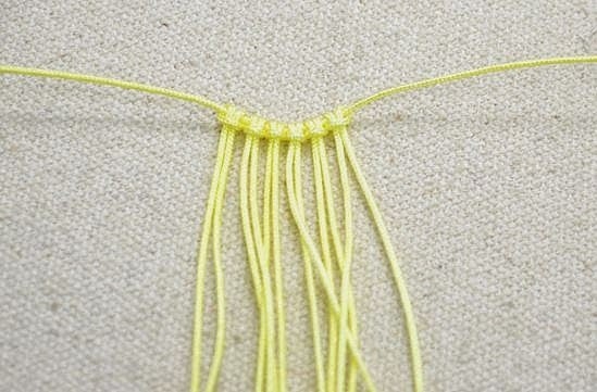 Плетем цветок в технике макраме