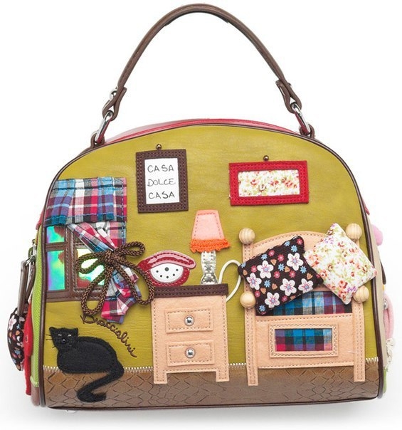 Сумочки с оригинальным декором.