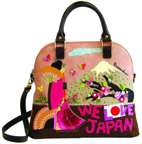 Сумочки с оригинальным декором.