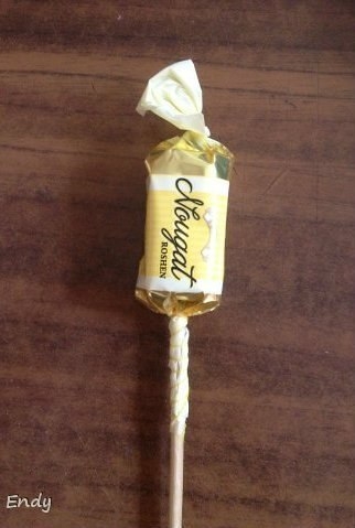 Каллы из конфет.