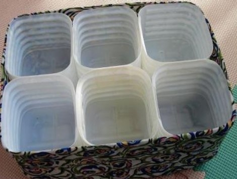 Ящик-органайзер из пластиковых бутылок