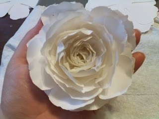 Цветок из бумаги