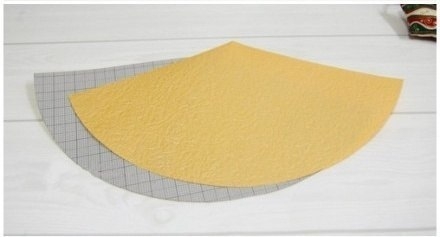 Поделки из картона и конфет.