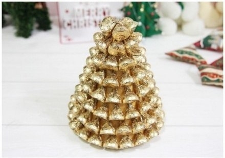 Поделки из картона и конфет.