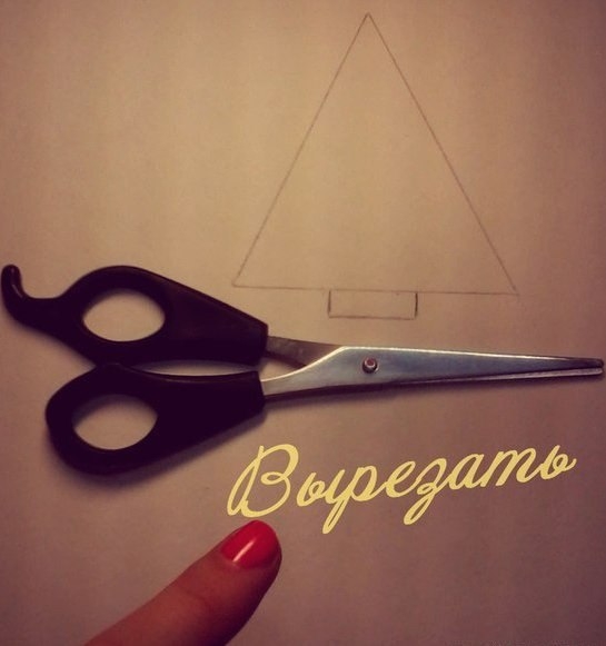 Идея новогодней игрушки из ниток своими руками