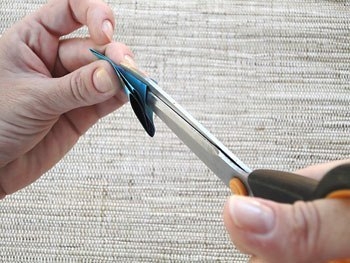 Веночек из журнальных страниц