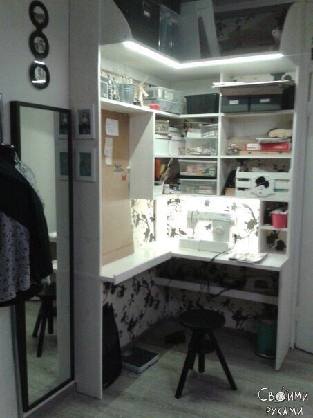 Как муж переоборудовал старый шкаф в место для рукоделия своей жене