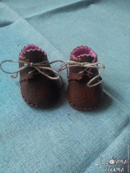 Миниатюрные ботиночки для куклы или мишки