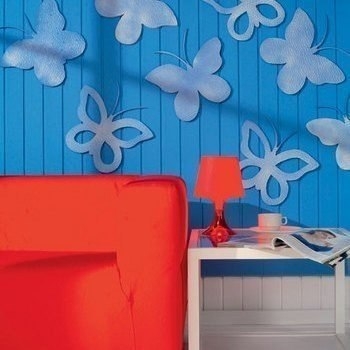 Декорирование стены: делаем бабочек из тонкой потолочной плитки