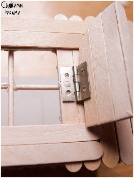 Домик на колесах из картона и палочек от мороженого