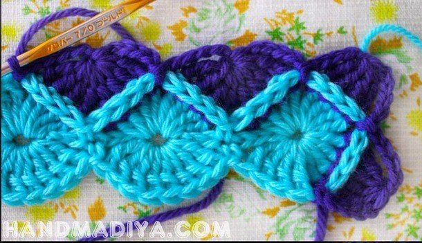 Прямоугольный плед баварской вязкой