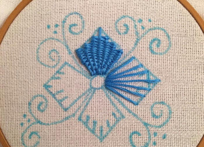 Потрясающая объемная вышивка