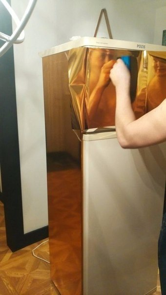 Делаем из старого холодильника новый! (клейкая пленка)