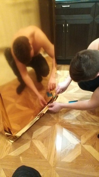 Делаем из старого холодильника новый! (клейкая пленка)