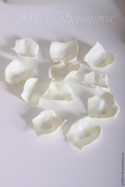 Роза из фоамирана