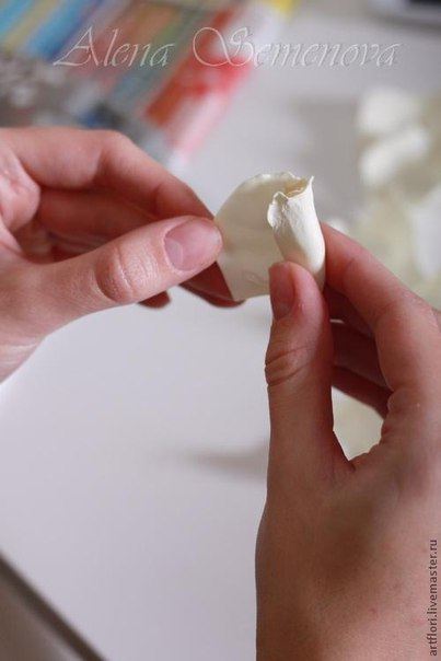 Роза из фоамирана