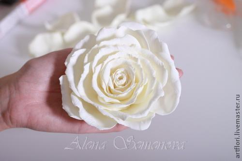 Роза из фоамирана