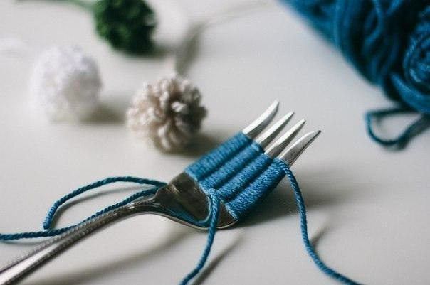 Инструкция по созданию пушистых помпонов