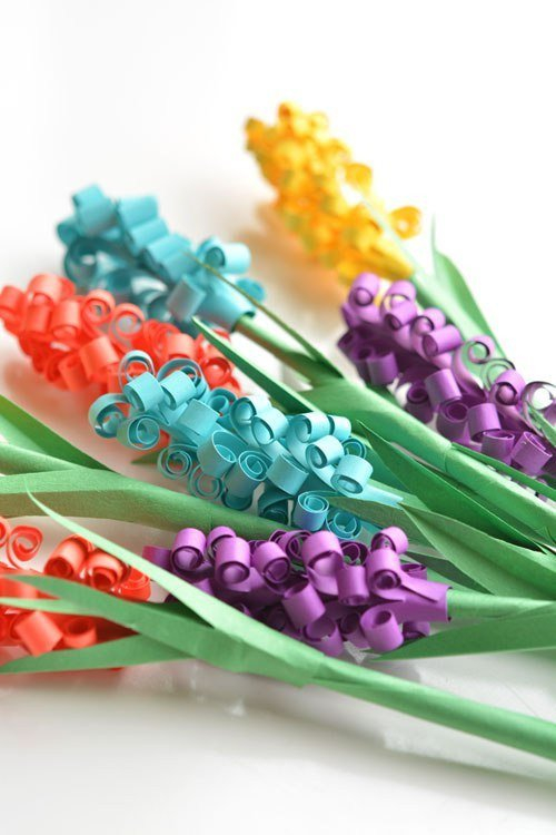 Поделки вместе с детьми: создаем весенние цветочки из бумаги