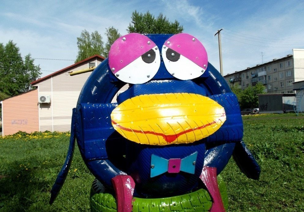 Забавные фигуры из старых шин